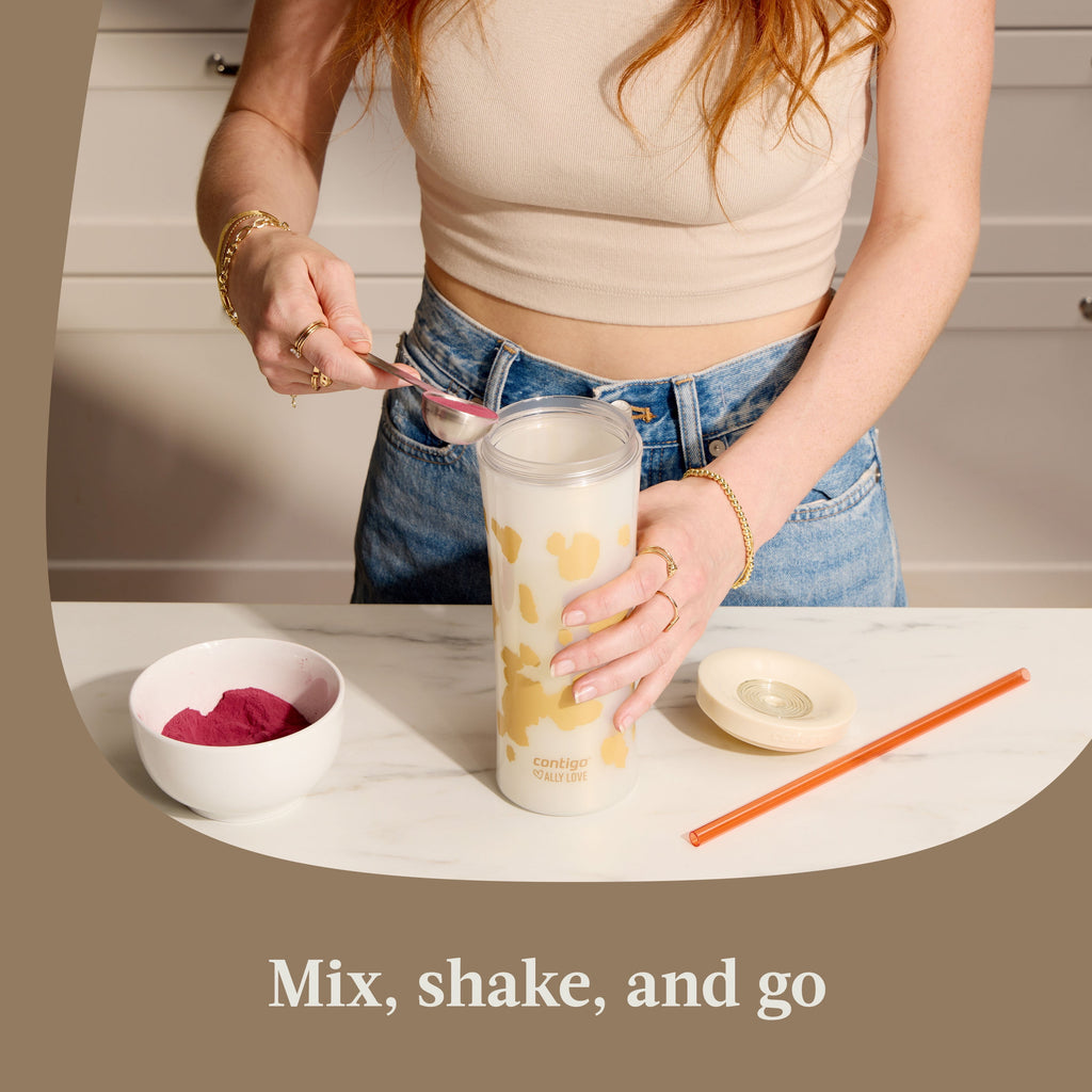 Contigo 20oz Shake &amp; Go Tumbler, Plastic with Straw, Oatmilk Cowhide Couture Y7NY