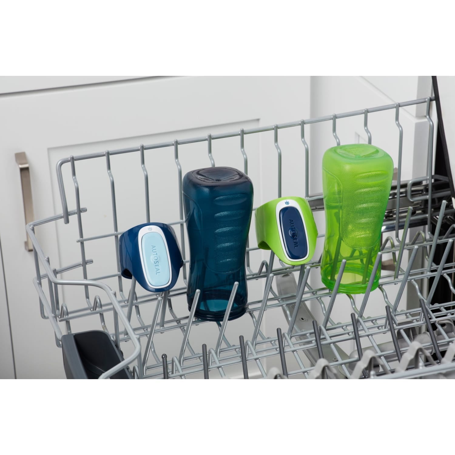 Contigo Kids Trekker Water Bottle with AUTOSEAL Lid Navy Blue and Granny Smith Green, 14 fl oz., 2-pack JNL7