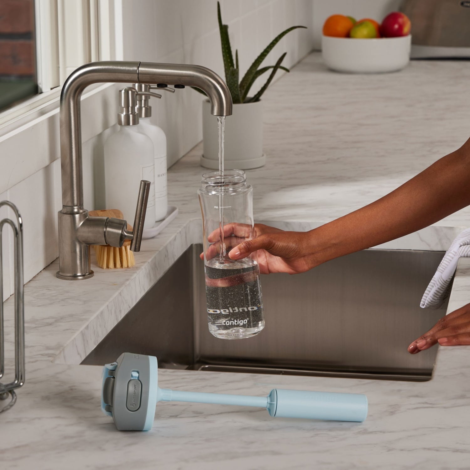 Contigo 24 oz. Wells Plastic Filter Water Bottle - Salt MYNO
